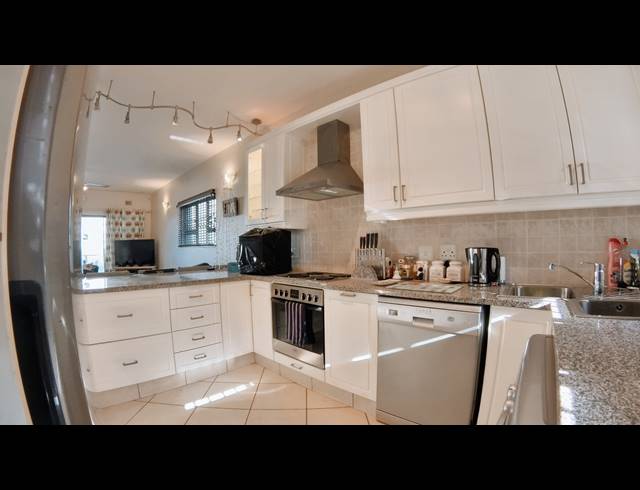2 BEDROOM APARTMENT FOR SALE IN MANABA BEACH